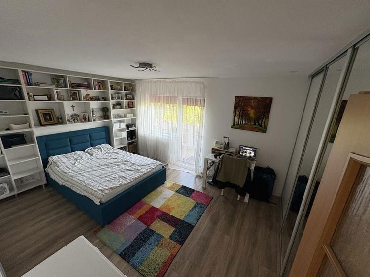 De vanzare / 3 camere / 2 balcoane / 2 bai - 215.000 Euro - 5
