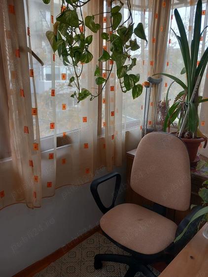 Inchiriez apartament cu 2 camere decomandat - 2