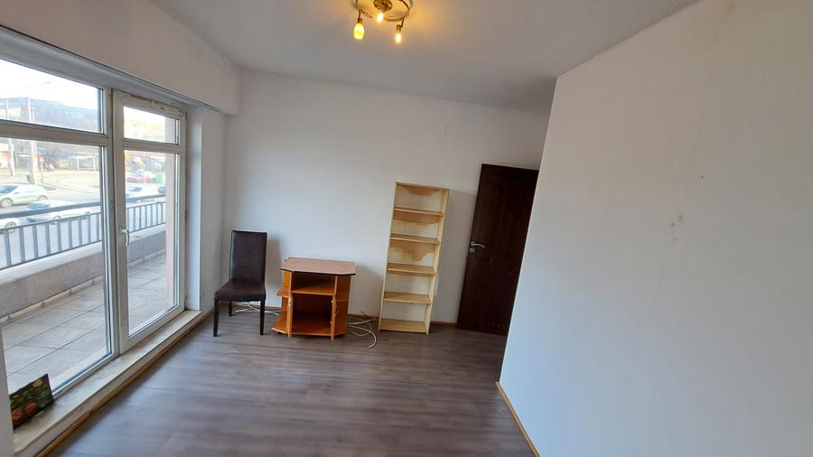 APARTAMENT 3 CAMERE - SUPRAFATA GENEROASA - 42