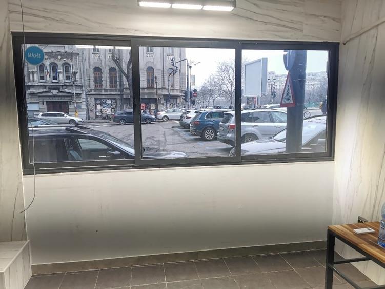 Ultracentral spatiu dedicat pentru fast food - 4