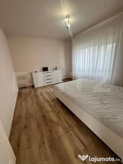 Casa de vanzare, 4 camere, 200 mp, zona centrala - Primaveri - 2