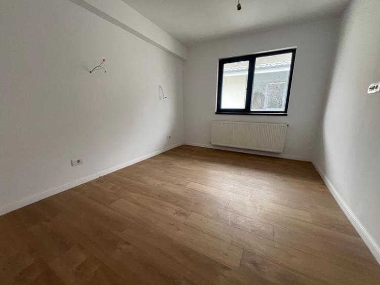 Vila individuala - 5 camere - 3 bai -teren 400 mp - 14