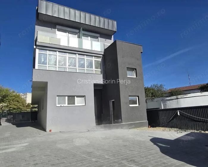 Apartament 2 Camere, Decomandat, Zona Gavana, Etaj 1