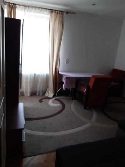 Apartament 1 camera de inchiriat 35 m2 | Strada Closca | Disponibil 1 iulie - 6