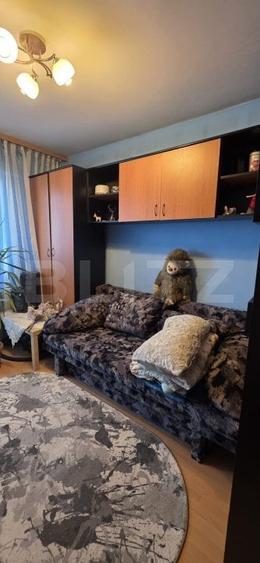 Apartament 4 camere, 4 balcoane,an 1984, 75 mp, zona Blv Bucuresti - 9