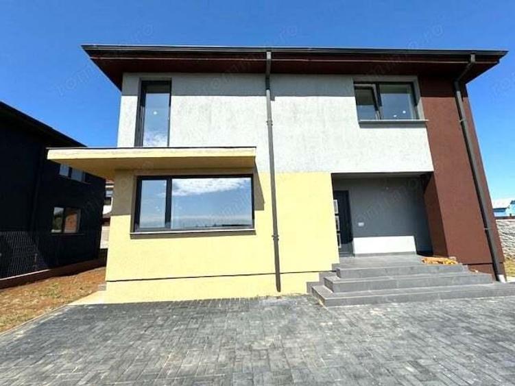 Case de vanzare in cartier rezidential nou - 1