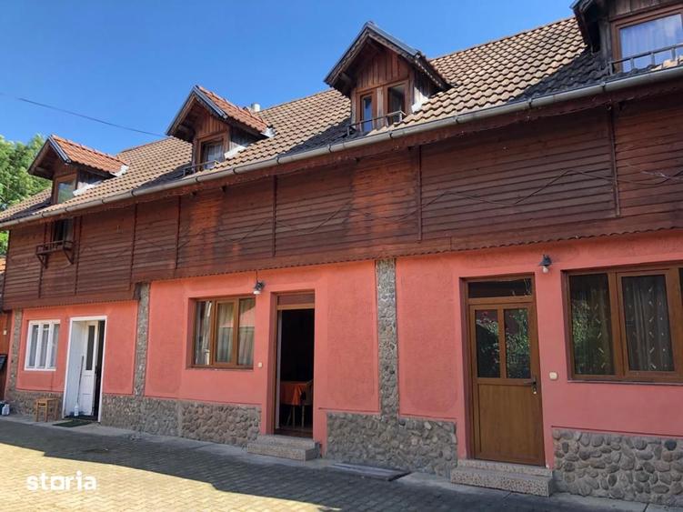 Casa cu pivni?a, mansarda ?i garaj in zona rurala - 1