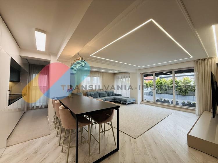Apartament 4 camere | 117 mp utili + terasa 75 mp | Ultimul etaj | 2 parcari - 1