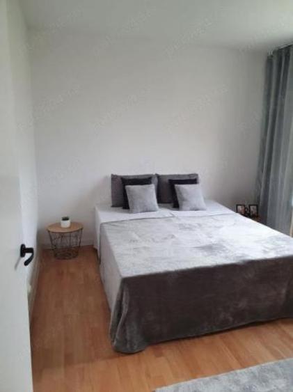 De vanzare apartament 3 camere/ Teiul Doamnei - 1