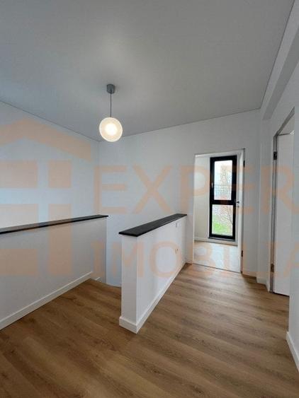 Casa P+1, situata in zona PALAZU MARE - 16