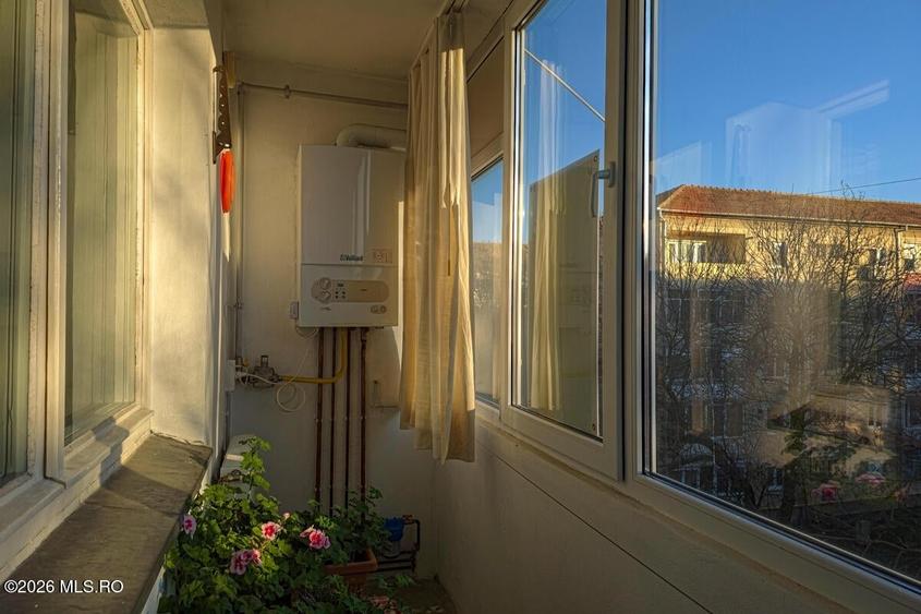 Circumvalatiunii - Gheorghe Lazar - 4 Camere, Etaj 3, 2 Bai, Centrala - 4