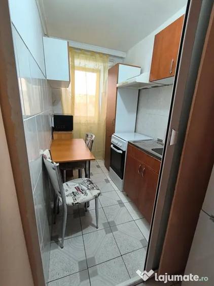 Vand apartament 2 camere Viziru 3 - 7