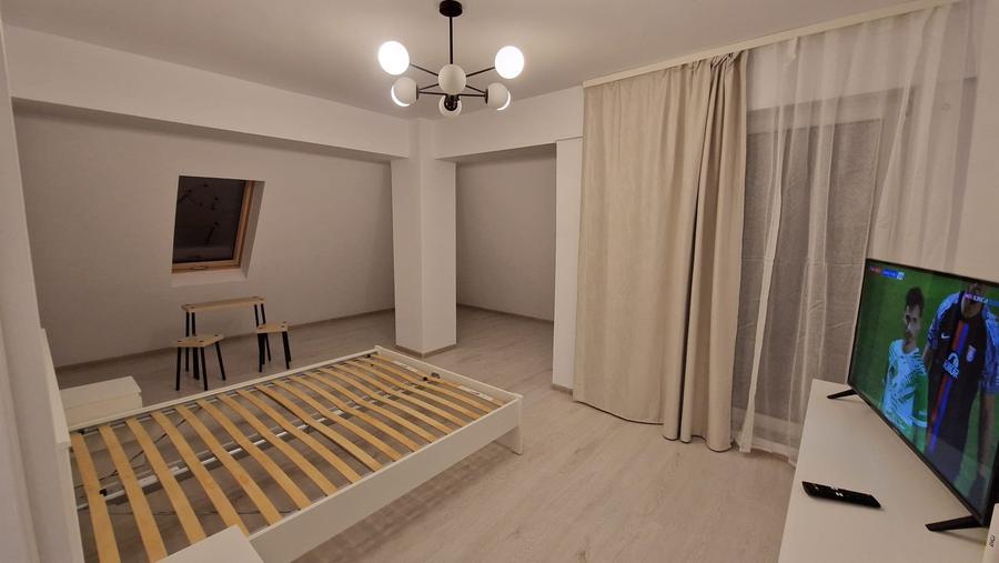 Garsoniera 8 minute aeroport  | Parcare privata | Complex nou | suprafata 40mp - 1