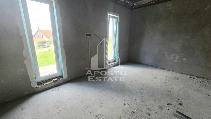 Duplex deosebit cu 4 camere si 2 bai, P + 1, predare la cheie, in Sag - 24