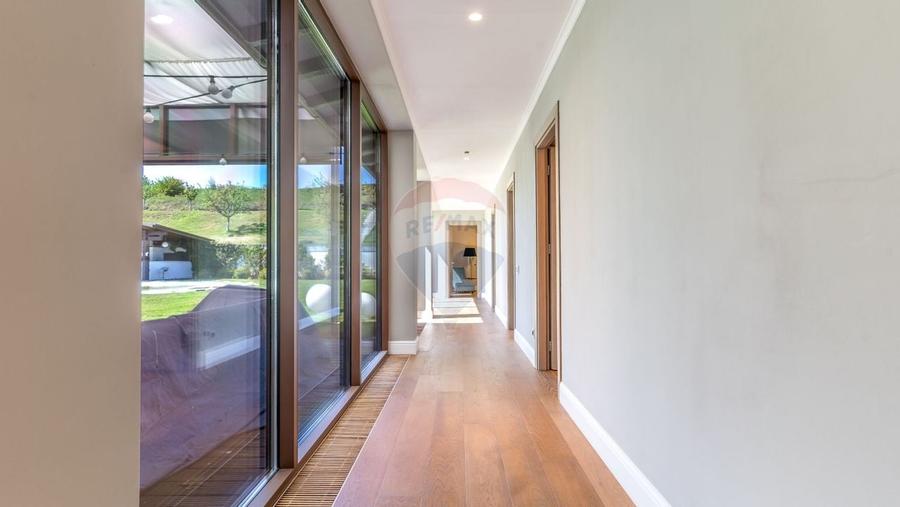 Pret Preferential- Oferta limitata pana la 31 Decembrie - 8