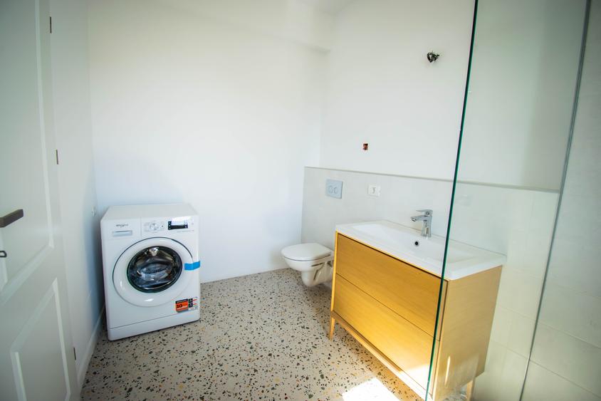 Vila verde disponibila, panouri, pompa de caldura, intretinere - 500ron/luna - 24