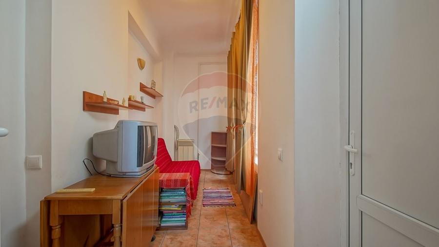 Apartament cu potential deosebit, pe str. Republicii - Centrul Istoric - 13