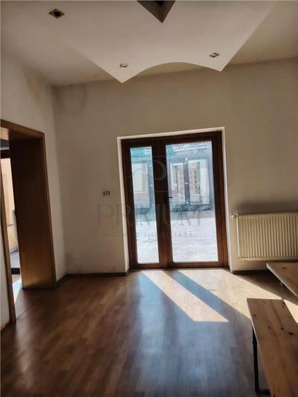 DUMBRAVITA - CASA INDIVIDUALA - ZONA LIDL - 9 CAMERE - 5 BAI - TEREN 1050mp - 7