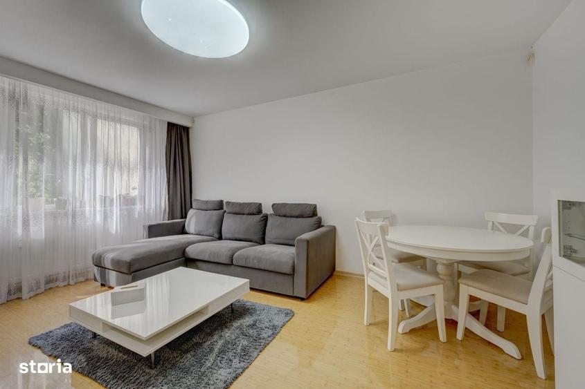 Apartament cu 4 camere decomandat în Berceni