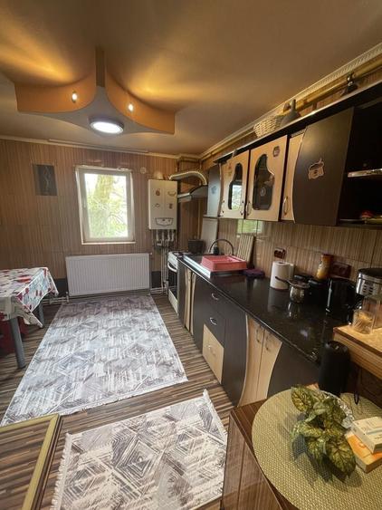 De vanzare apartament 3 camere - 7