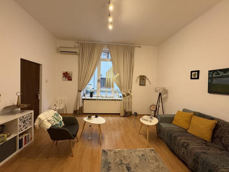 Apartament de vânzare cu 2 camere în zona Dacia - 1