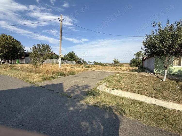 Teren intravilan pentru casa 3400 MP cu priveliste superba - 3