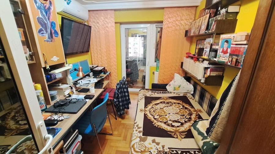 VAND Apartament 4 camere decomandate super amenajat Etaj 3 Oras Braila Vidin Tel - 9