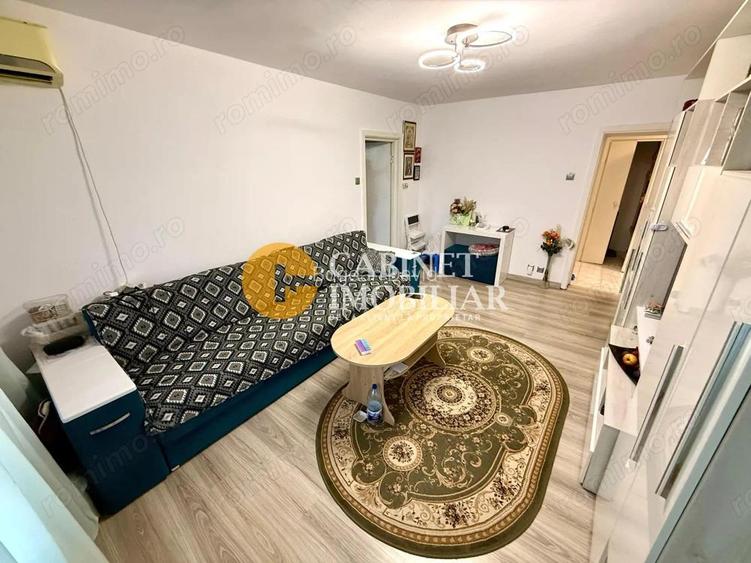 3 Camere SemiDecomnadat - Bloc Fara Risc - Zona Podu Ros 3 Camere SemiDecomnadat - Bloc Fara Risc - Zona Podu Ros