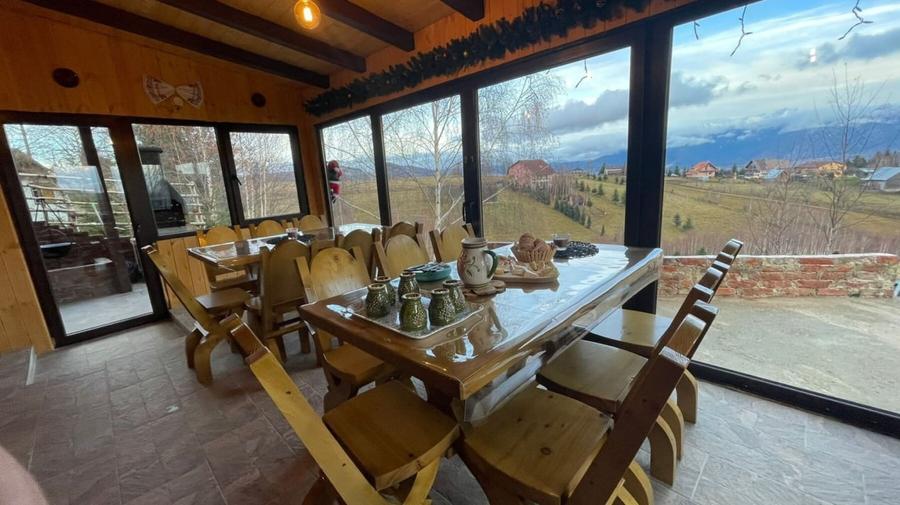 Oportunitate de investitie - pensiune de vanzare Moieciu de Jos - 4