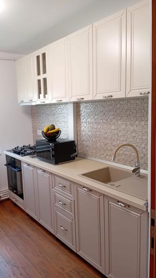 Apartament 3 camere. Zona tomis 3 . Direct propitar - 1