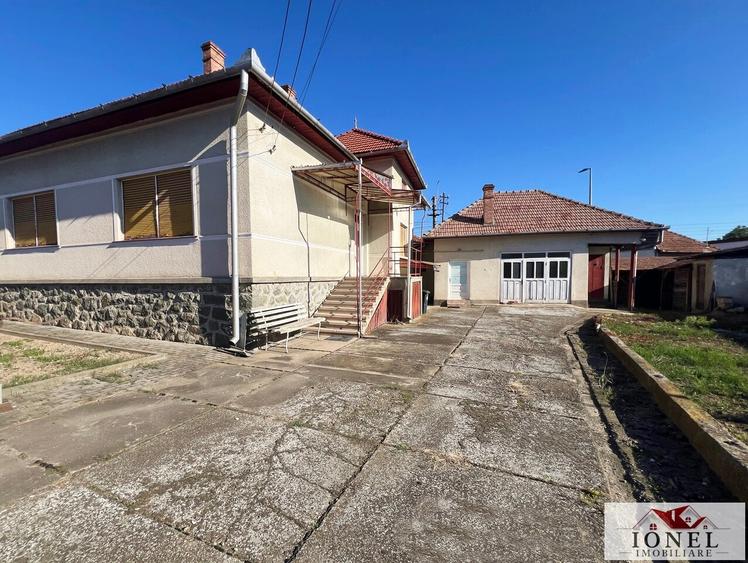 Casa de vanzare in Alba Iulia, Centru - 1