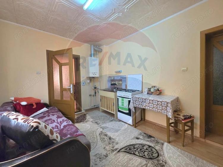 Casa pe strada Prefect Vasile Molovan- Tarnaveni - 9