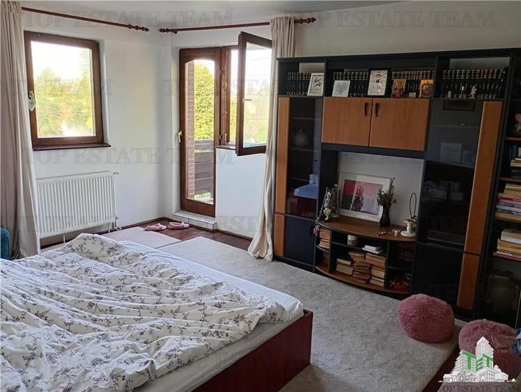 Vila deosebita,  Brancoveanu, Luica, curte generoasa. Merita vazuta! - 11