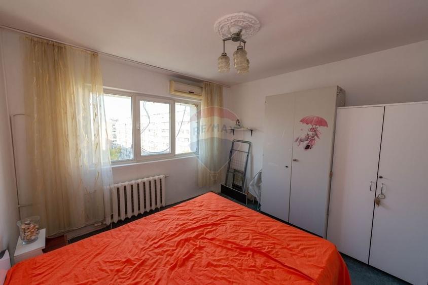 Apartament decomandat cu 2 camere de vanzare in zona Titan Salajan - 2