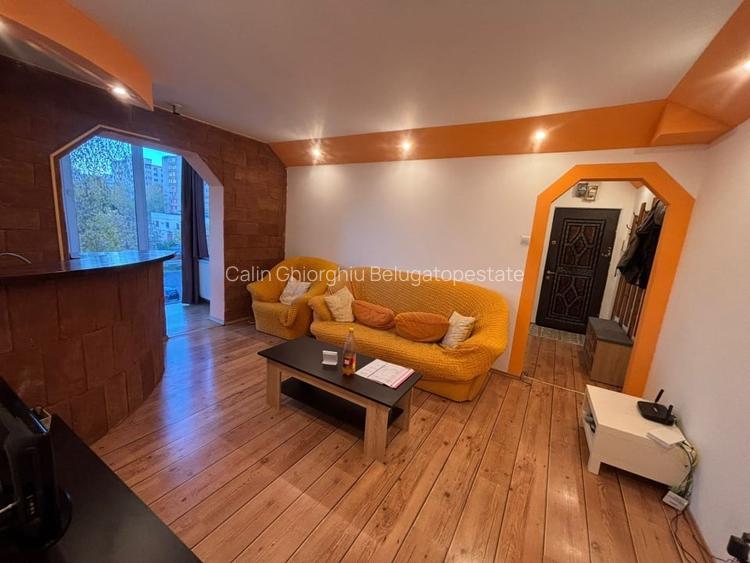 Apartament 3 camere, renovat,  mobilat-zona Astra