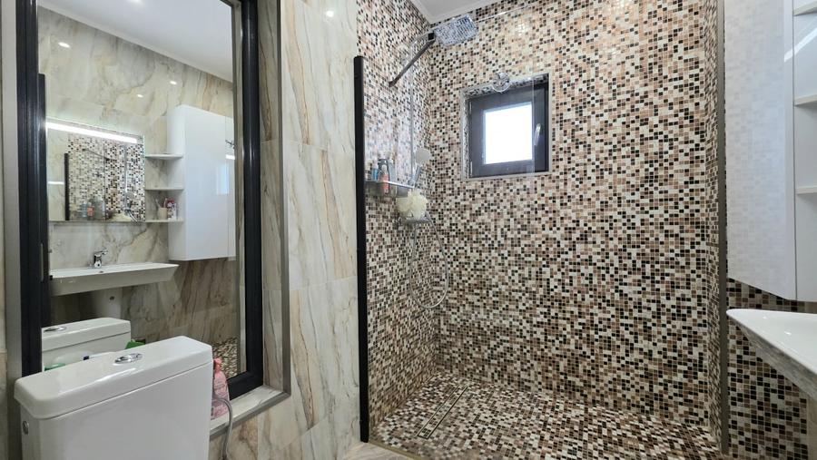 Vila P+1 in Navodari - Teren 1000 MP - Garaj auto - 7