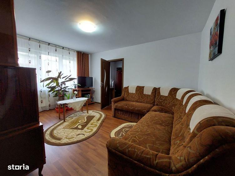 vand ap. 2 camere etaj 2 micro 6 - 10