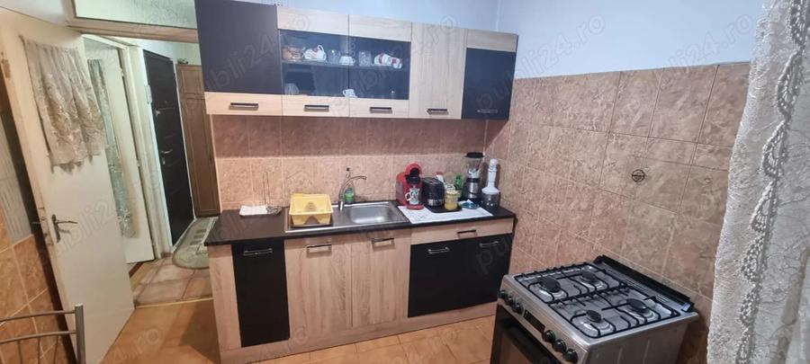 Inchiriez ap. 3 camere decomandat, 68 mp, balcon 11 mp, NICOLINA CUG langa Lidl - 3