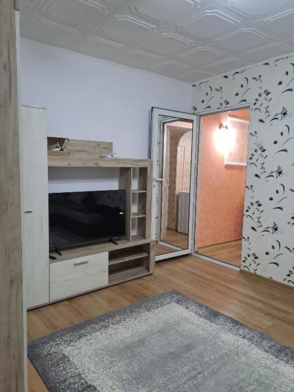 DIRECT PROPRIETAR  Inchiriez APARTAMENT 2 CAMERE SEMIDECOMANDAT EXERCITIU RENOVA - 1