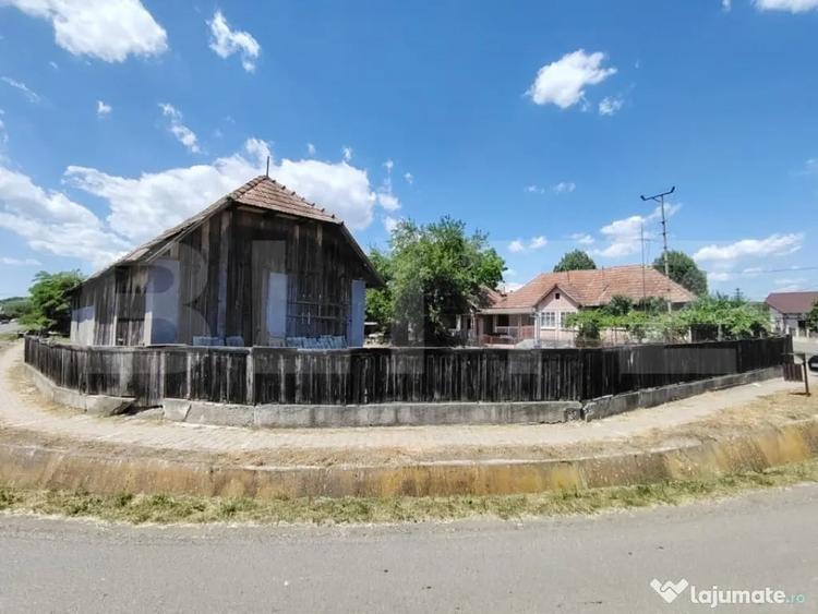 Casă cu 3 camere cu Teren 2240 Mp în Raciu