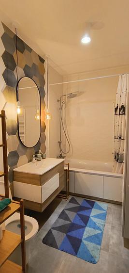 Apartament cu 2 camere semidecomandat în Sopor