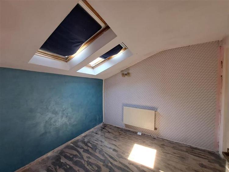 Duplex cu 5 camere cu Canalizare în Semicentral