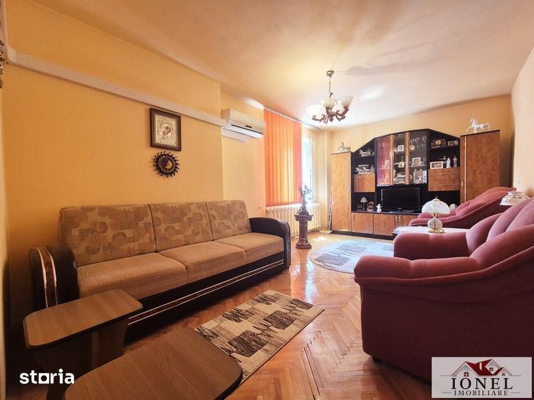 Apartament cu 4 camere în Central