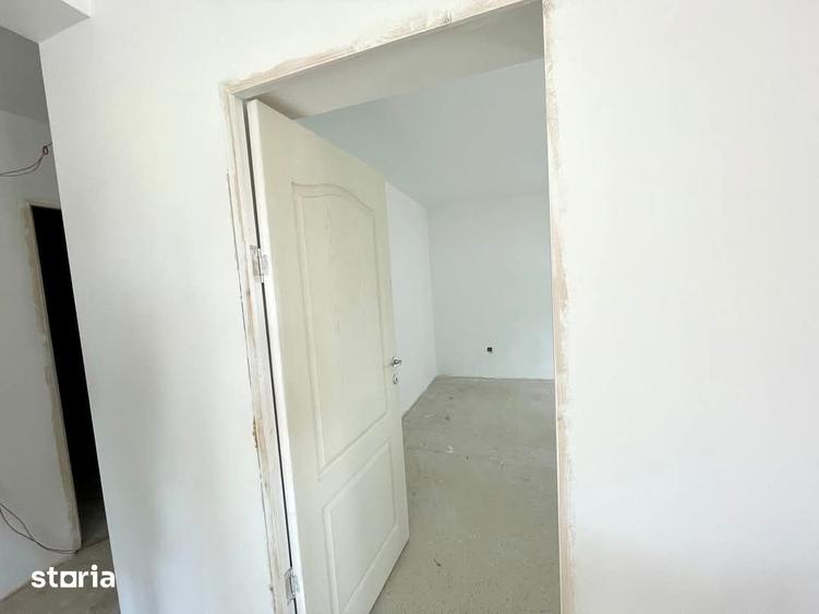 Casă cu 4 camere cu Teren 1100 Mp în Central