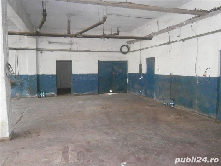 Spațiu comercial, de 1,400 mp, în Industrială