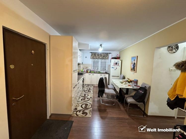 Apartament cu 4 camere semidecomandat, mobilat în Mănăștur