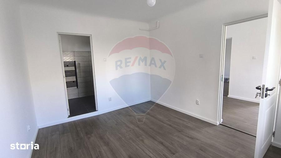 Casă cu 2 camere decomandat cu Teren 200 Mp în Gheorgheni