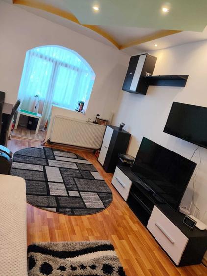 Apartament cu 2 camere semidecomandat în Central