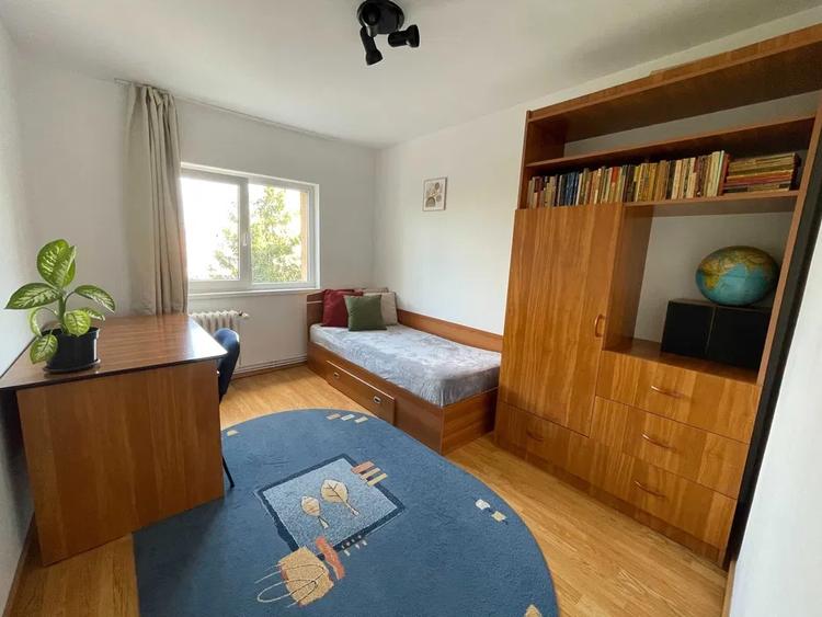 Apartament cu 4 camere decomandat, mobilat în Gheorgheni