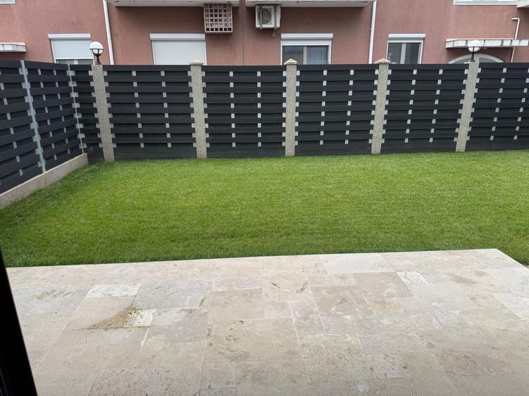 Casă individuală cu 8 camere cu Canalizare în Pipera